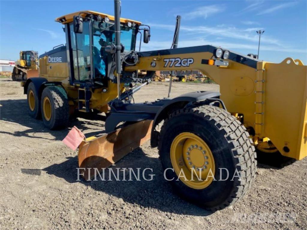 John Deere 772GP Tiehöylät