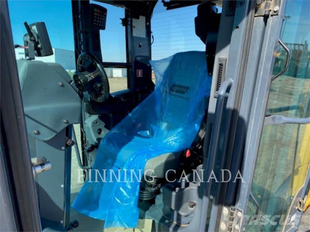 John Deere 772GP Tiehöylät