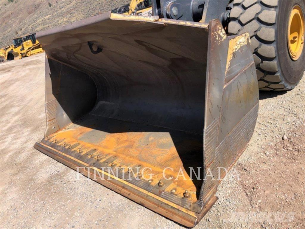 John Deere 824K Pyöräkuormaajat