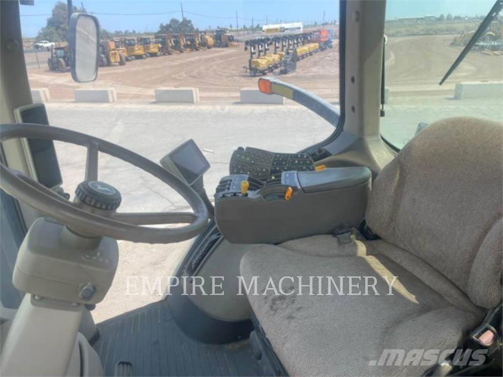 John Deere 8320R Traktorit