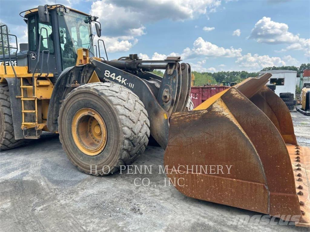 John Deere 844 Pyöräkuormaajat