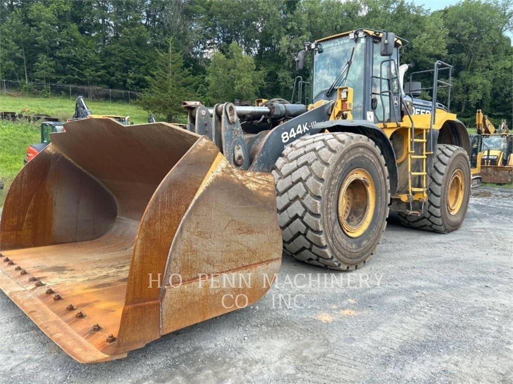 John Deere 844 Pyöräkuormaajat