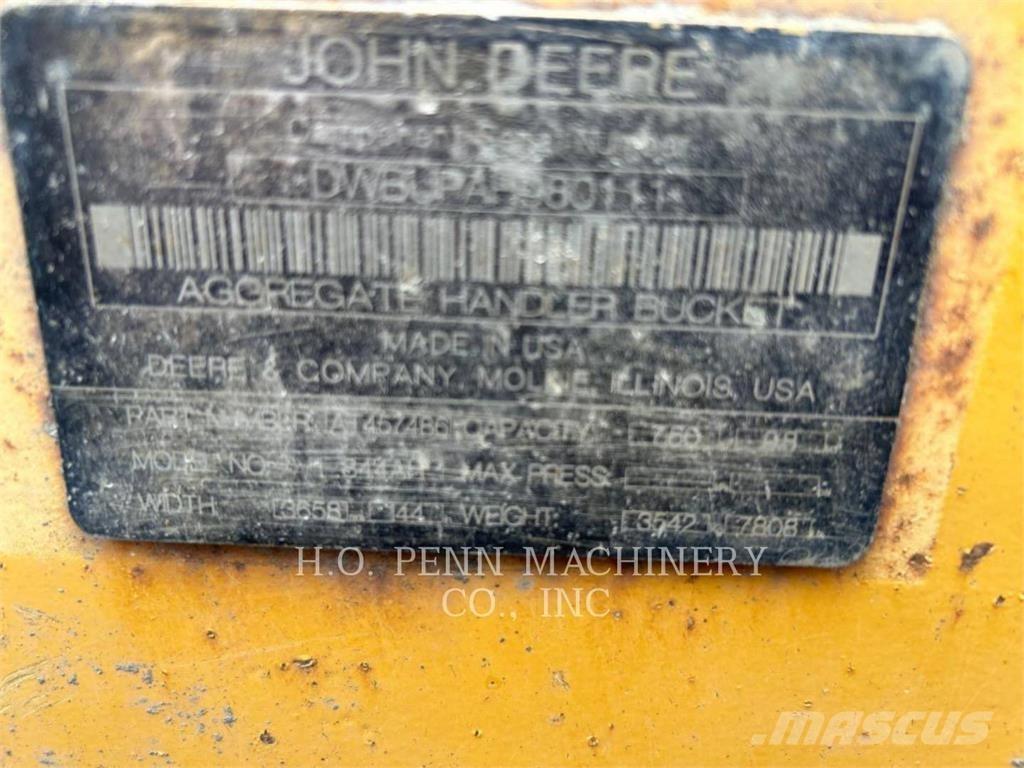 John Deere 844 Pyöräkuormaajat
