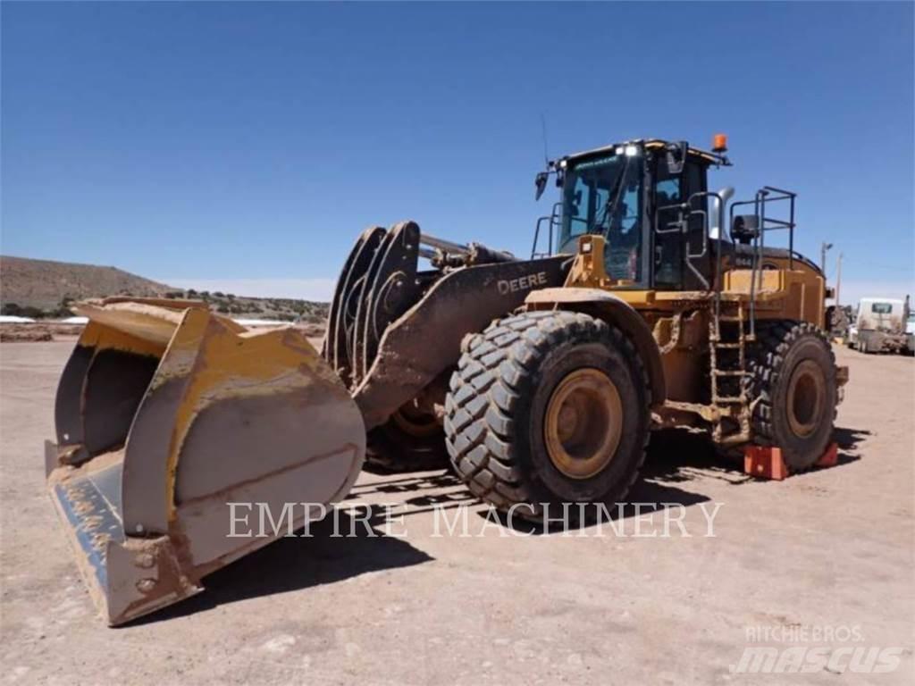 John Deere 844P Pyöräkuormaajat