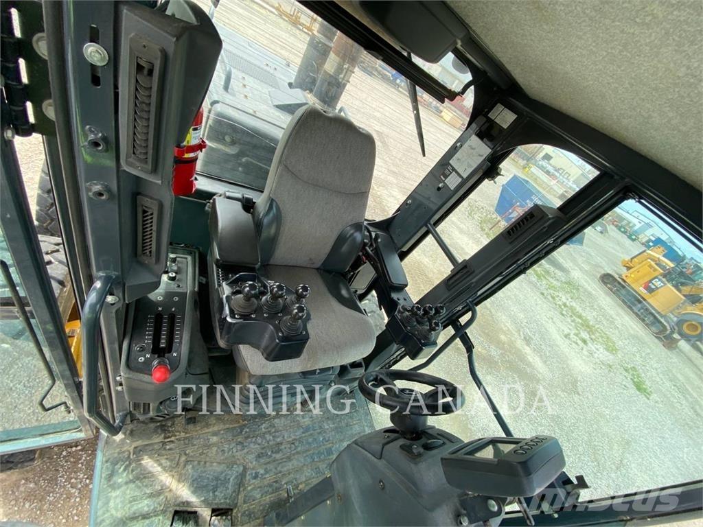 John Deere 872G Tiehöylät