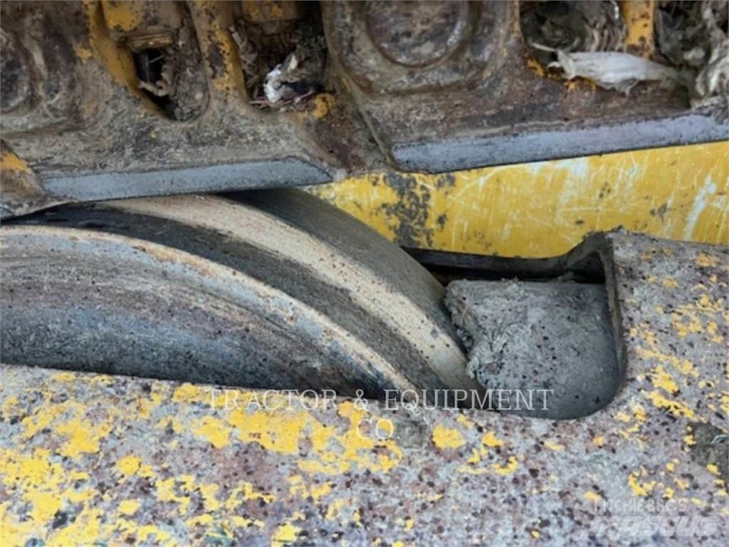 John Deere 950K Telaketjupuskutraktorit