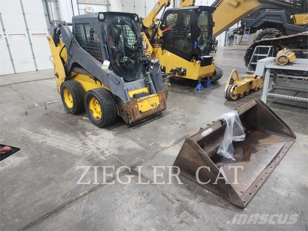 John Deere & CO. 318G Liukuohjatut kuormaajat