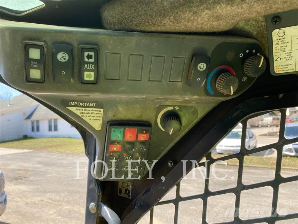 John Deere & CO. 330G Liukuohjatut kuormaajat