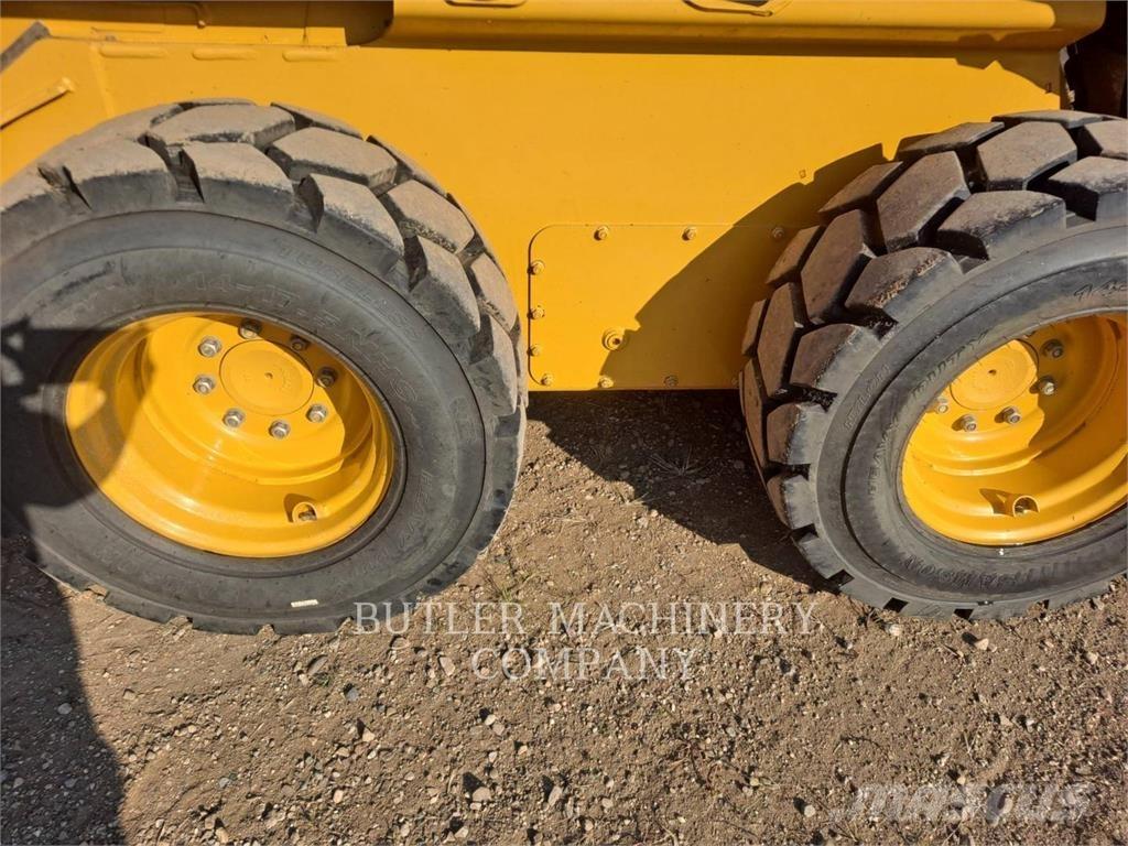 John Deere & CO. 332G Liukuohjatut kuormaajat
