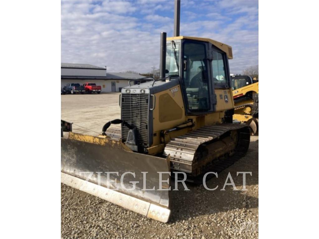 John Deere & CO. 550J Telaketjupuskutraktorit