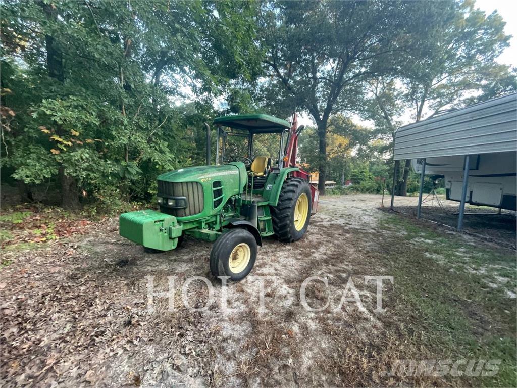 John Deere & CO. 6100D Traktorit