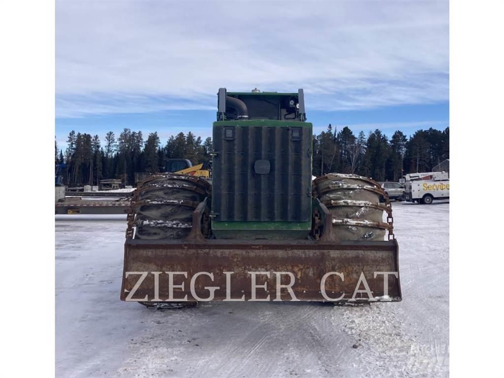 John Deere & CO. 748L Metsätraktorit