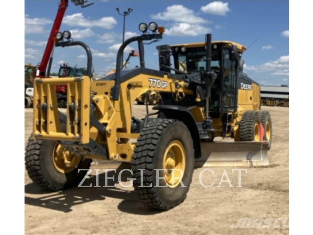 John Deere & CO. 770 GP Tiehöylät