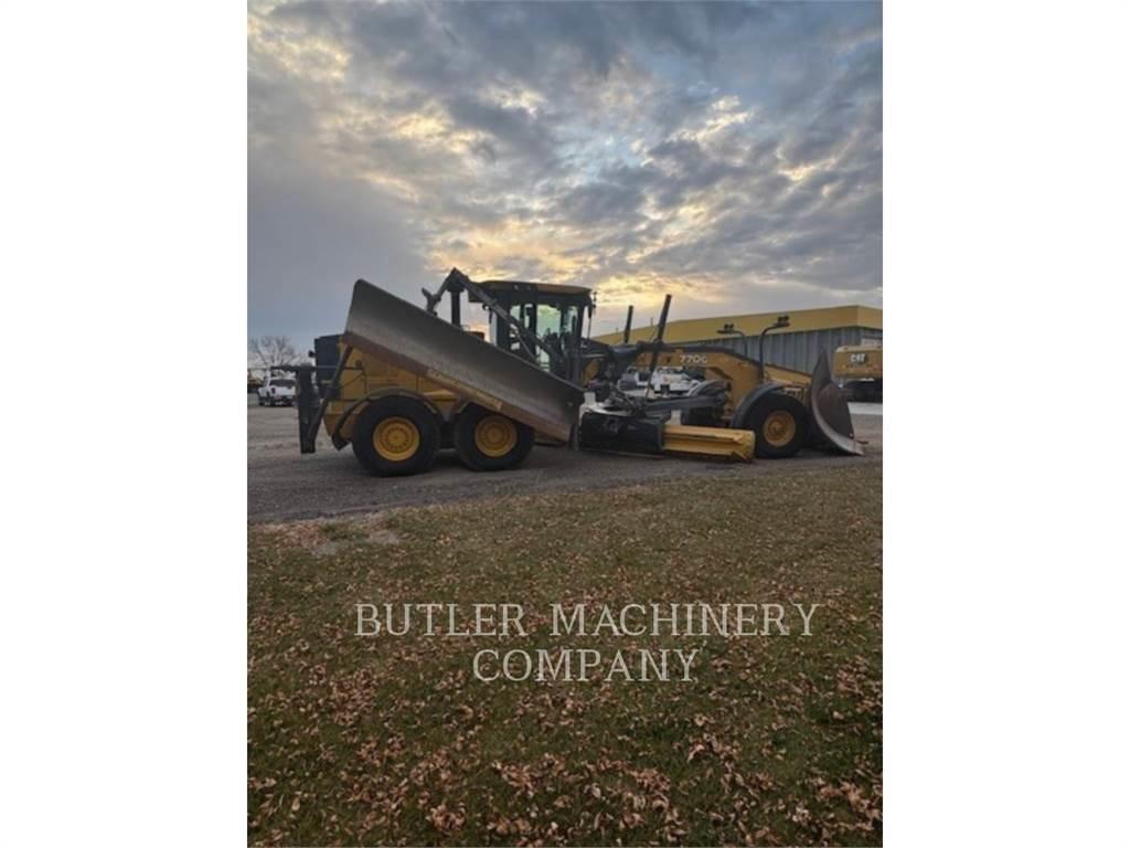 John Deere & CO. 770G Tiehöylät