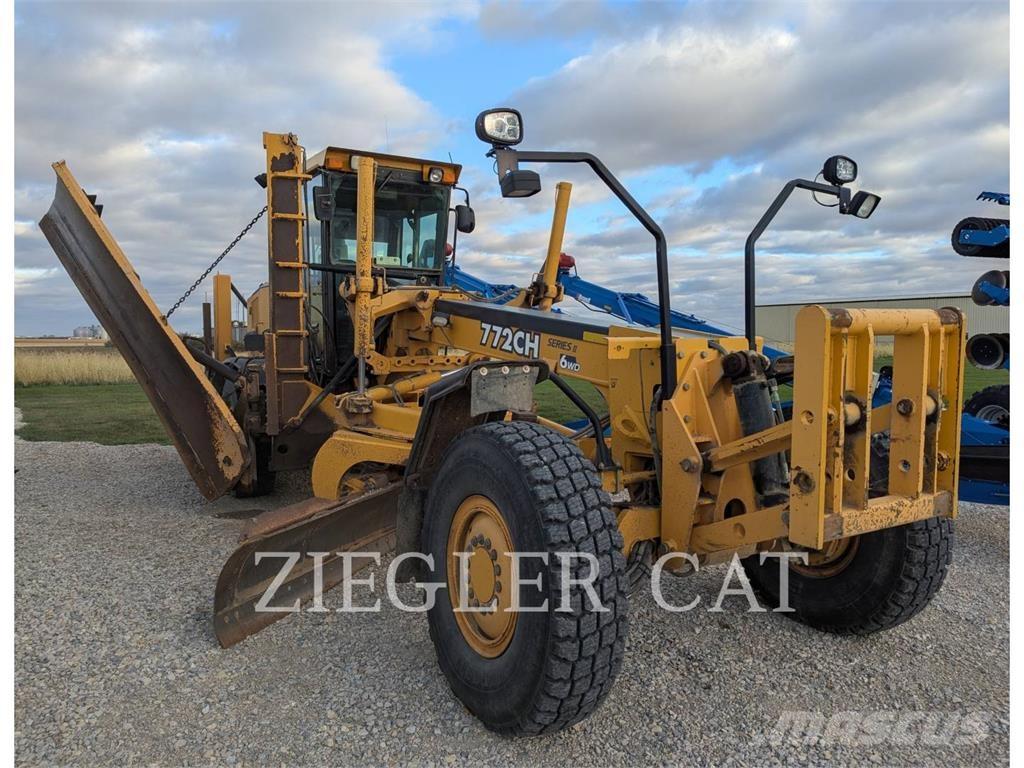 John Deere & CO. 772CH Tiehöylät