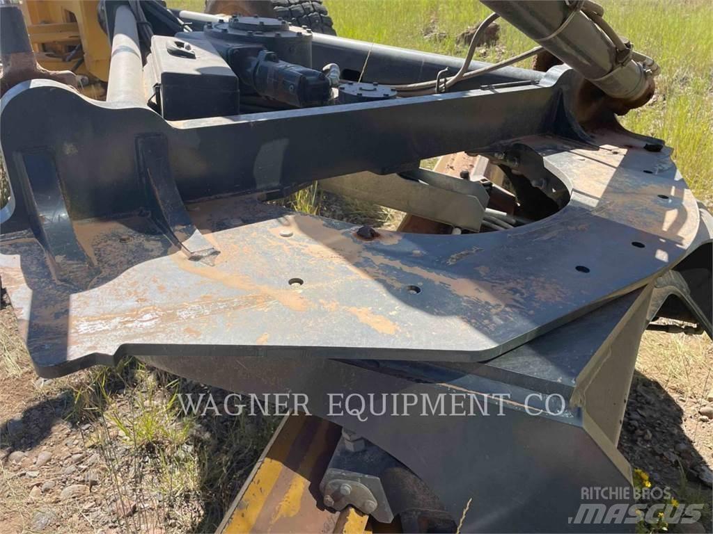 John Deere & CO. 772G AWD Tiehöylät