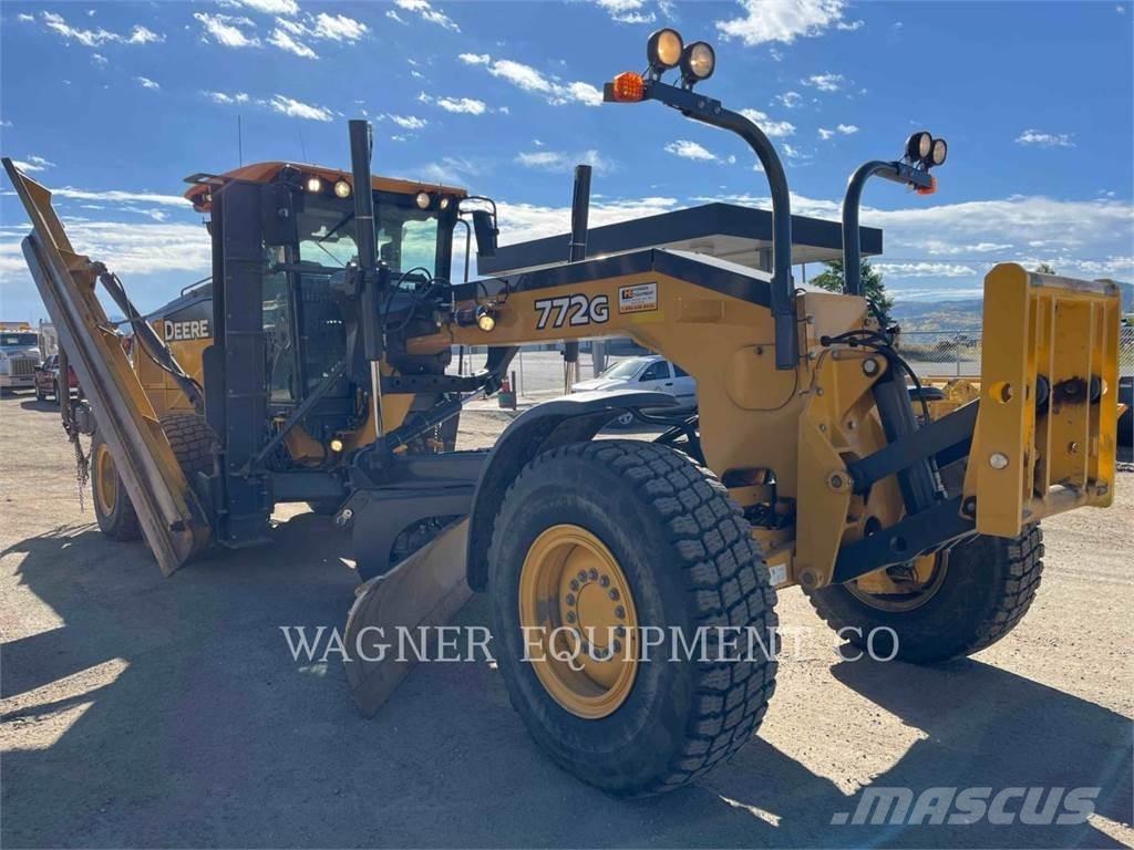 John Deere & CO. 772G AWD Tiehöylät