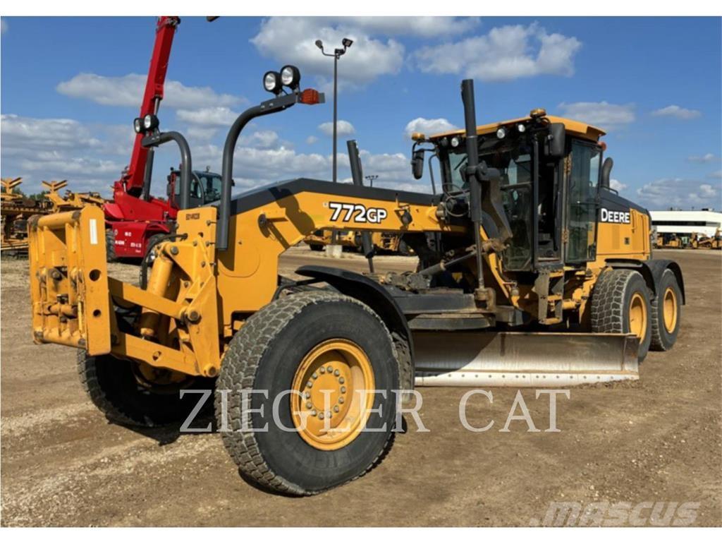 John Deere & CO. 772GP Tiehöylät