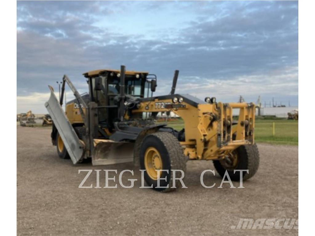 John Deere & CO. 772GP Tiehöylät