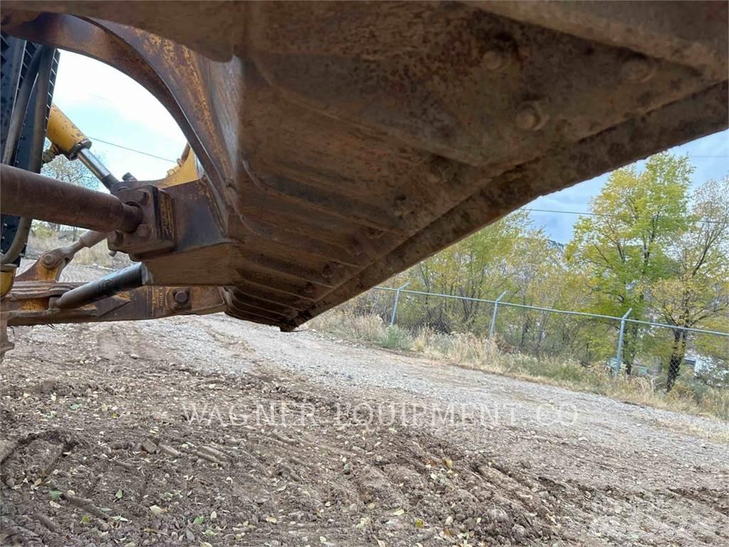 John Deere & CO. 850C Telaketjupuskutraktorit