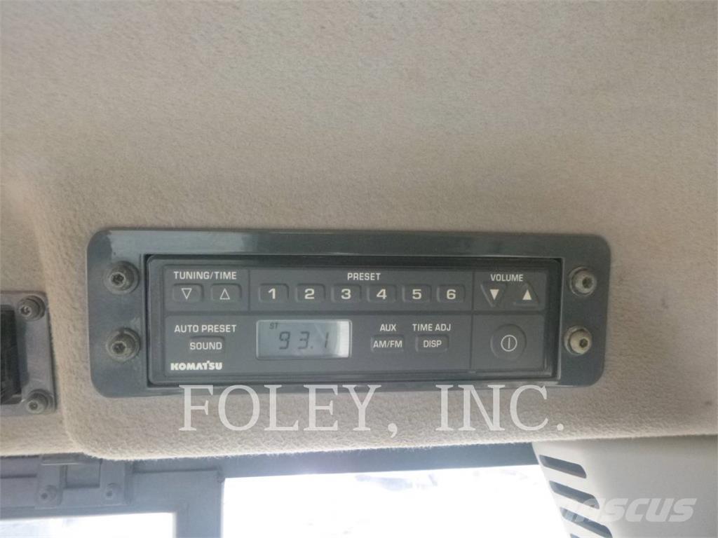 Komatsu D61PX1-23 Telaketjupuskutraktorit