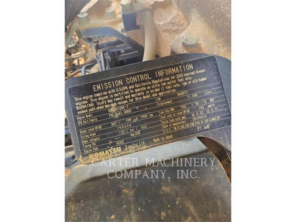 Komatsu D85PX Telaketjupuskutraktorit