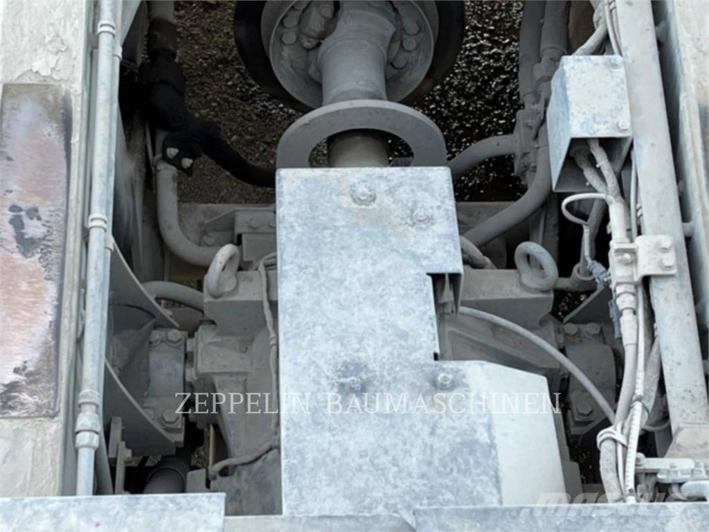 Komatsu HD405-7 Dumpperit