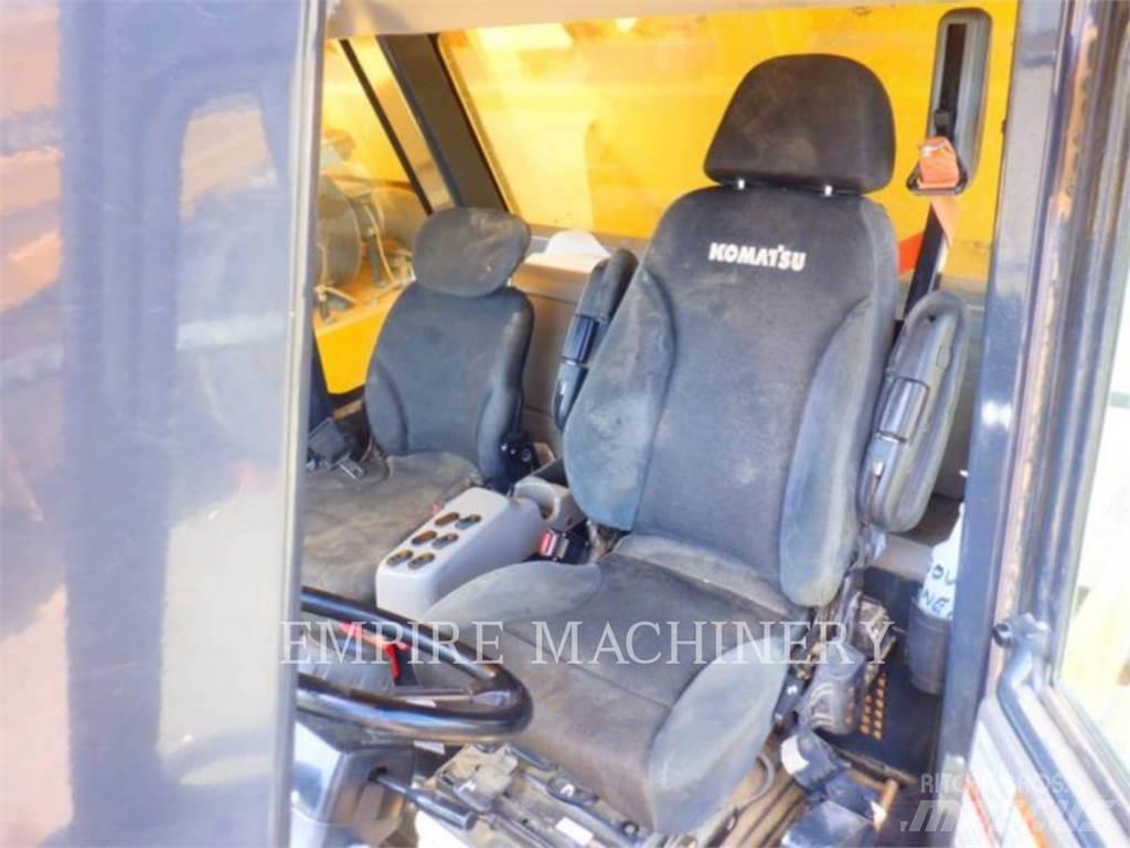 Komatsu HD785-8 Dumpperit