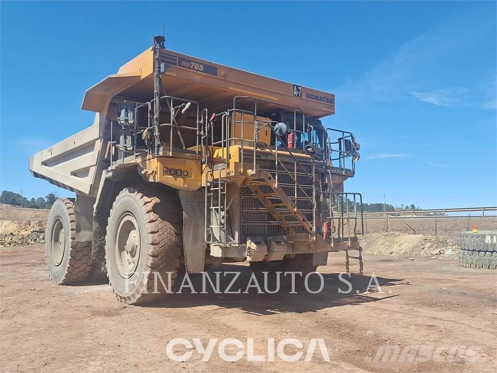 Komatsu HD785-8 Dumpperit