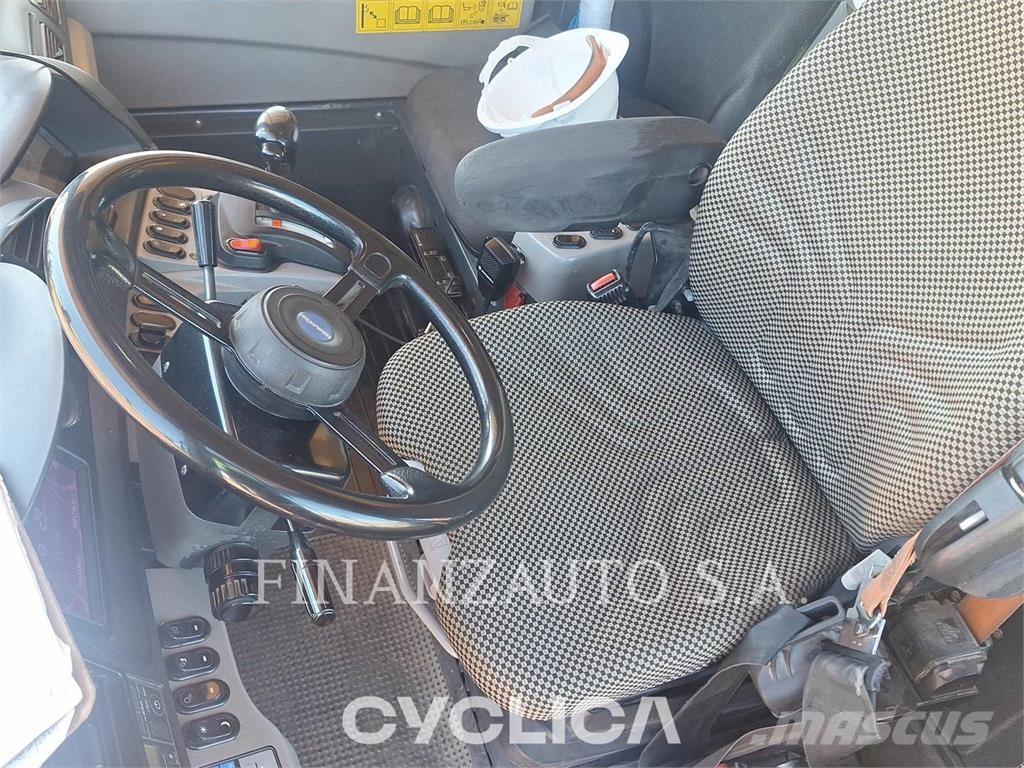 Komatsu HD785-8 Dumpperit