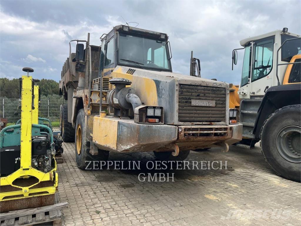 Komatsu HM300-2 Dumpperit