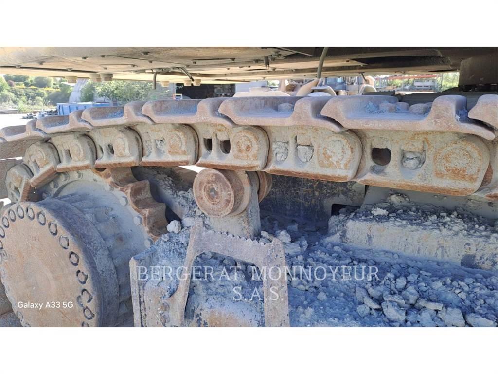 Komatsu PC700LC Telakaivukoneet