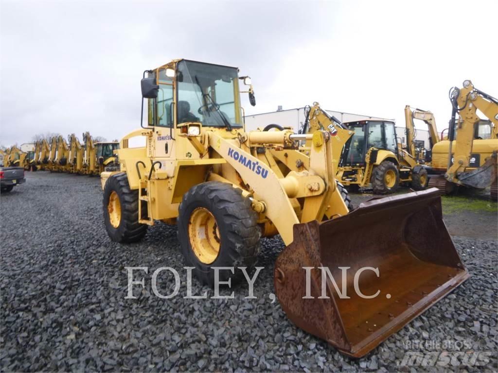 Komatsu WA250-5L Pyöräkuormaajat