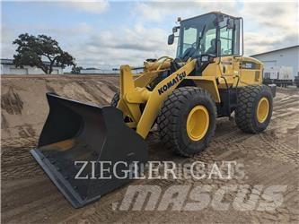 Komatsu WA250-5L Pyöräkuormaajat