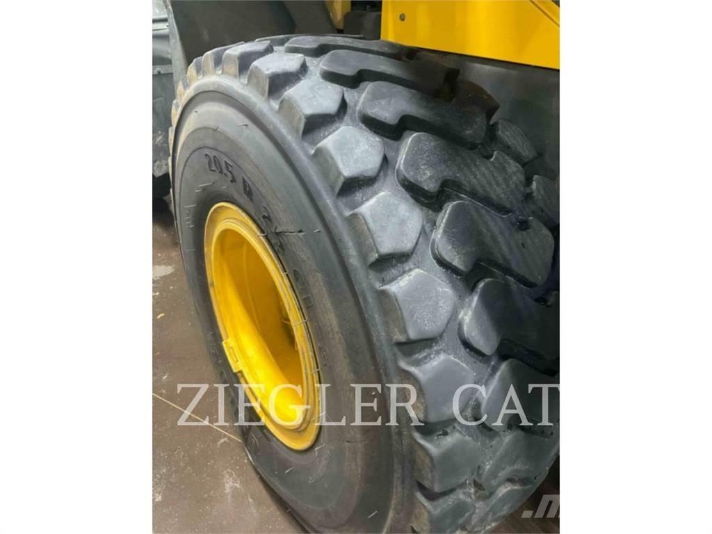 Komatsu WA320 Pyöräkuormaajat