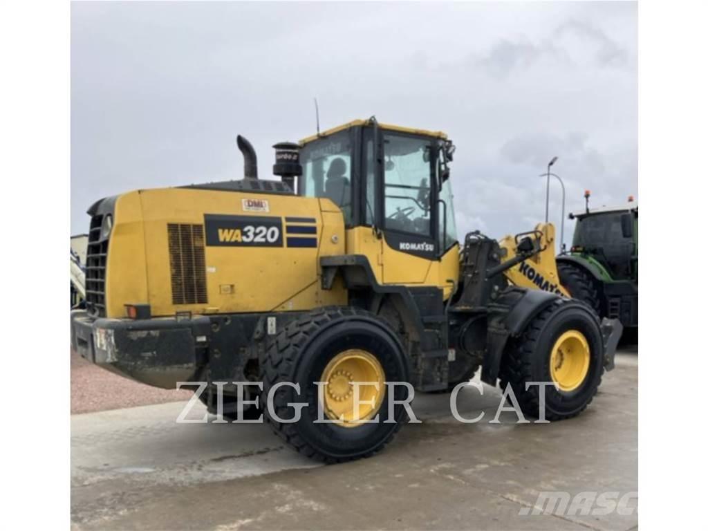 Komatsu WA320 Pyöräkuormaajat