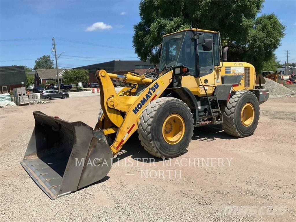 Komatsu WA320-7 Pyöräkuormaajat