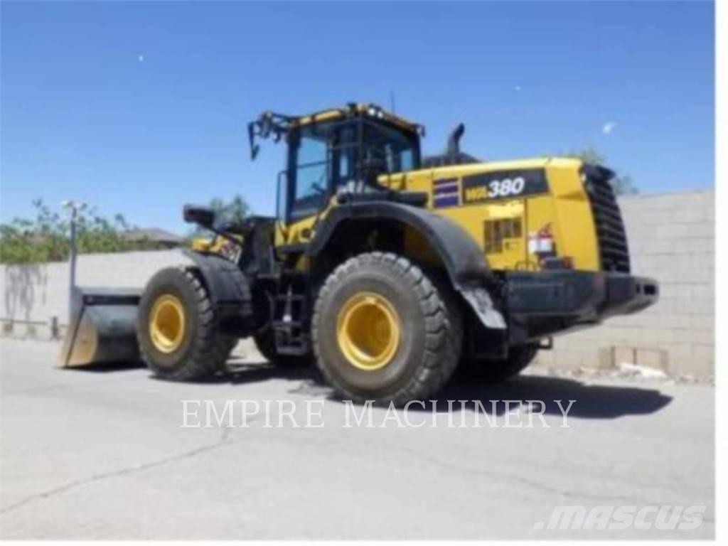 Komatsu WA380 Pyöräkuormaajat