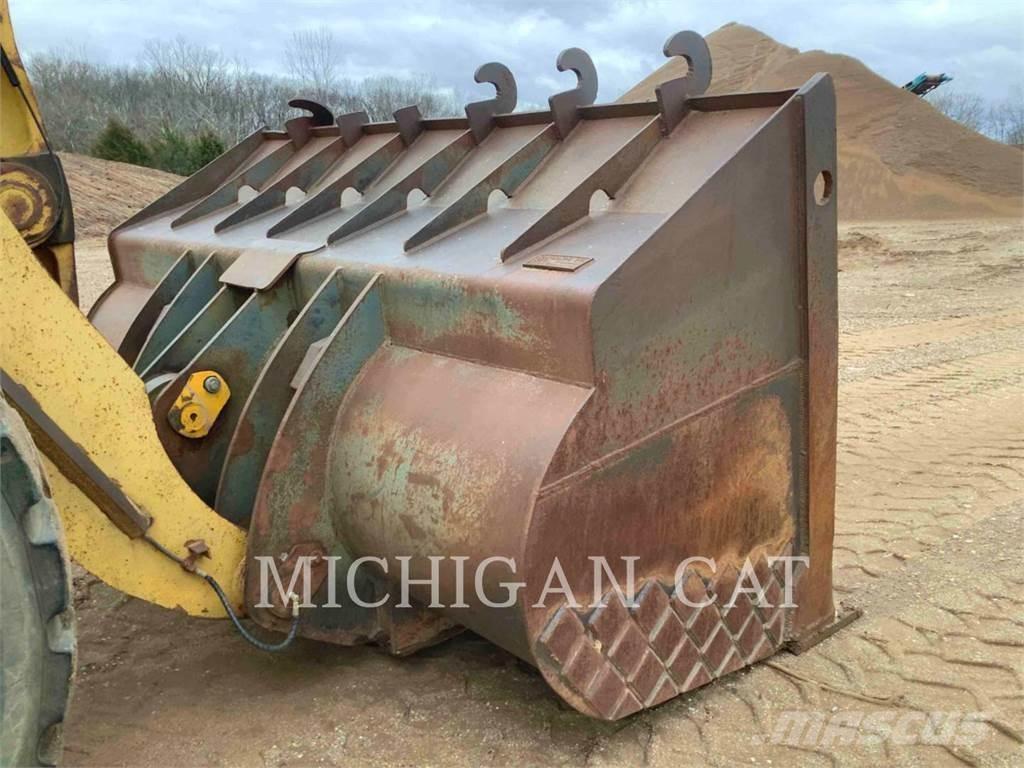 Komatsu WA500 Pyöräkuormaajat