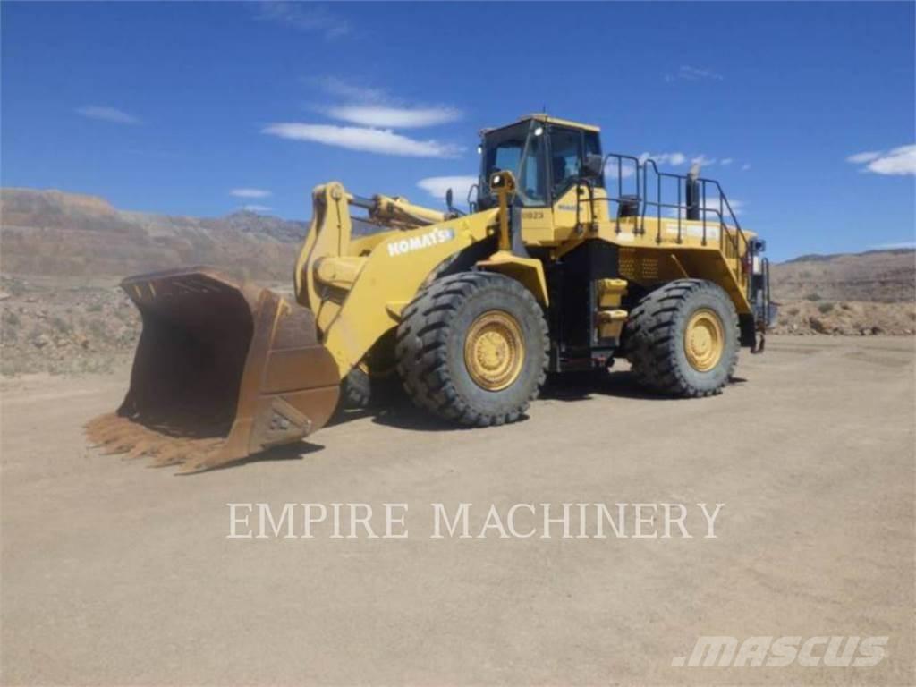 Komatsu WA600-6 Pyöräkuormaajat