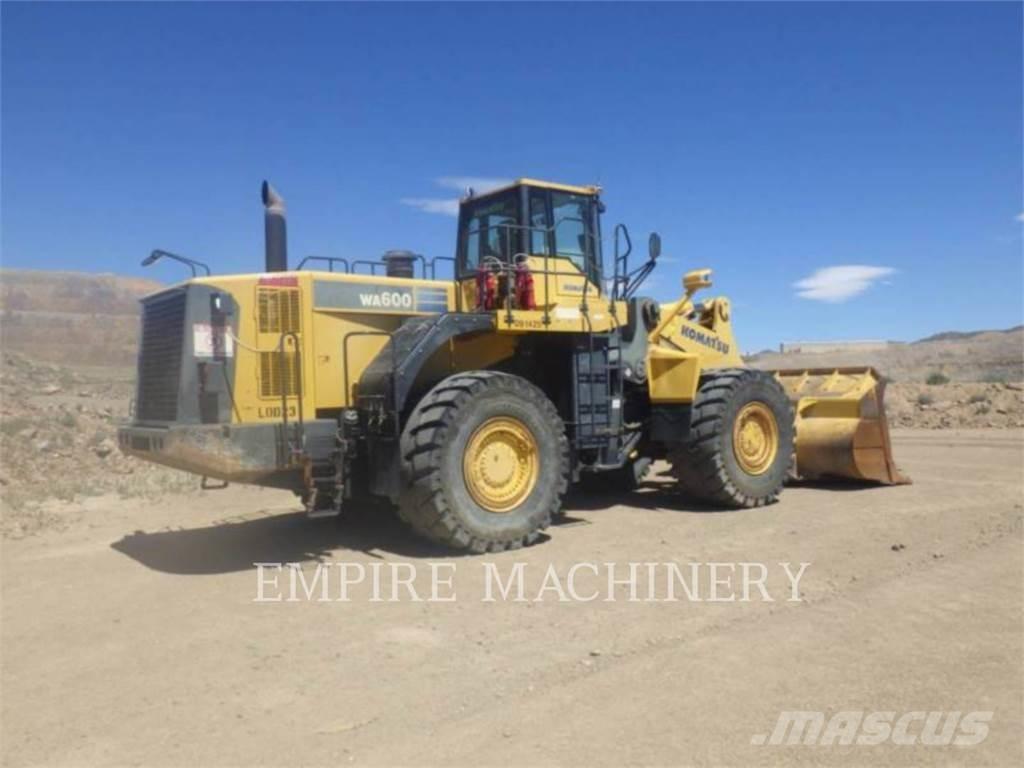 Komatsu WA600-6 Pyöräkuormaajat