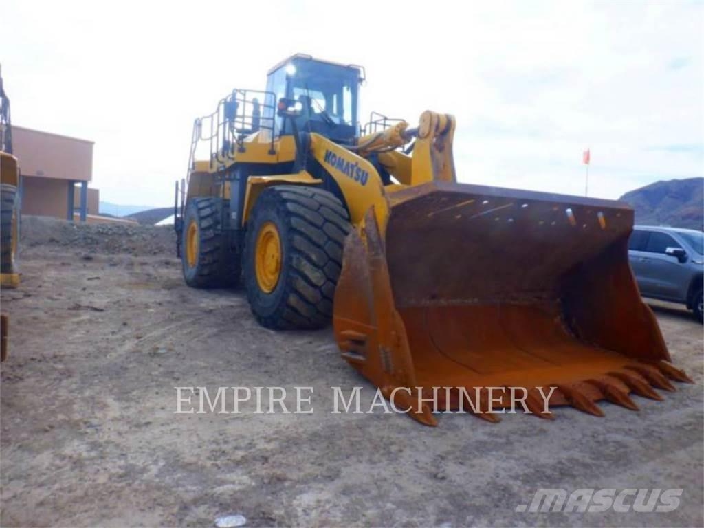 Komatsu WA600-8 Pyöräkuormaajat