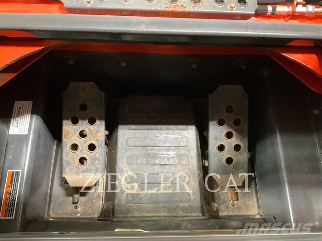 Kubota SSV75 Liukuohjatut kuormaajat