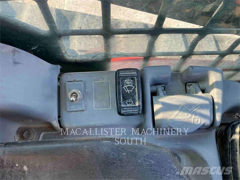 Kubota SVL75 Telakuormaajat