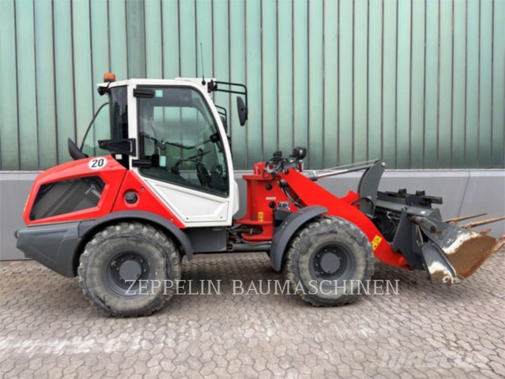 Liebherr L506 Pyöräkuormaajat