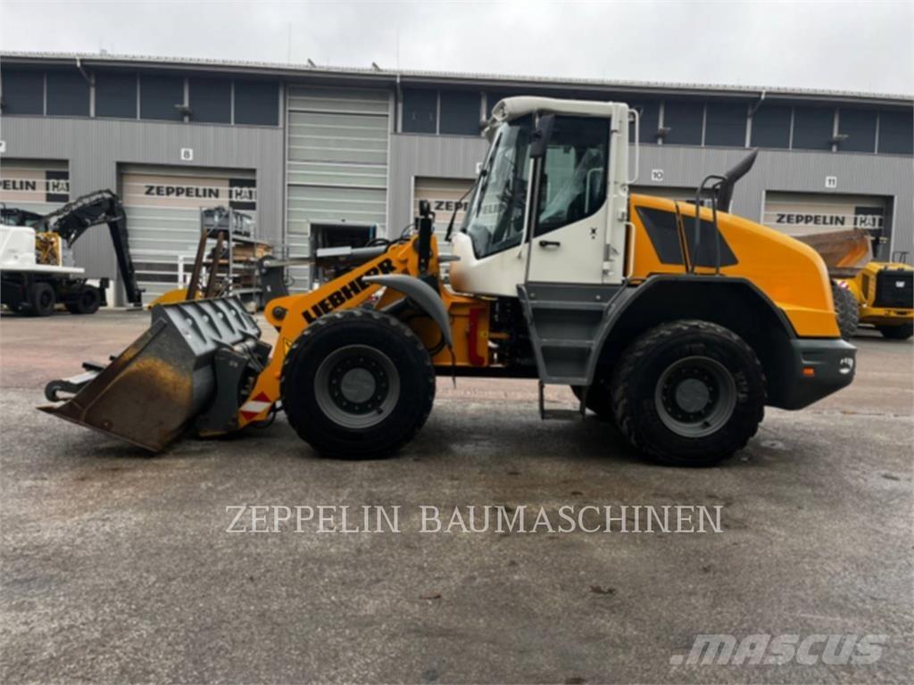 Liebherr L526 Pyöräkuormaajat