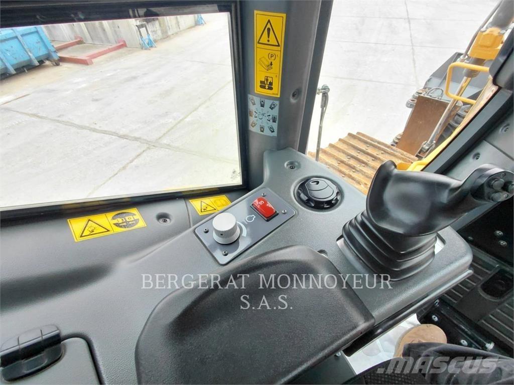 Liebherr PR 736 LGP Telaketjupuskutraktorit