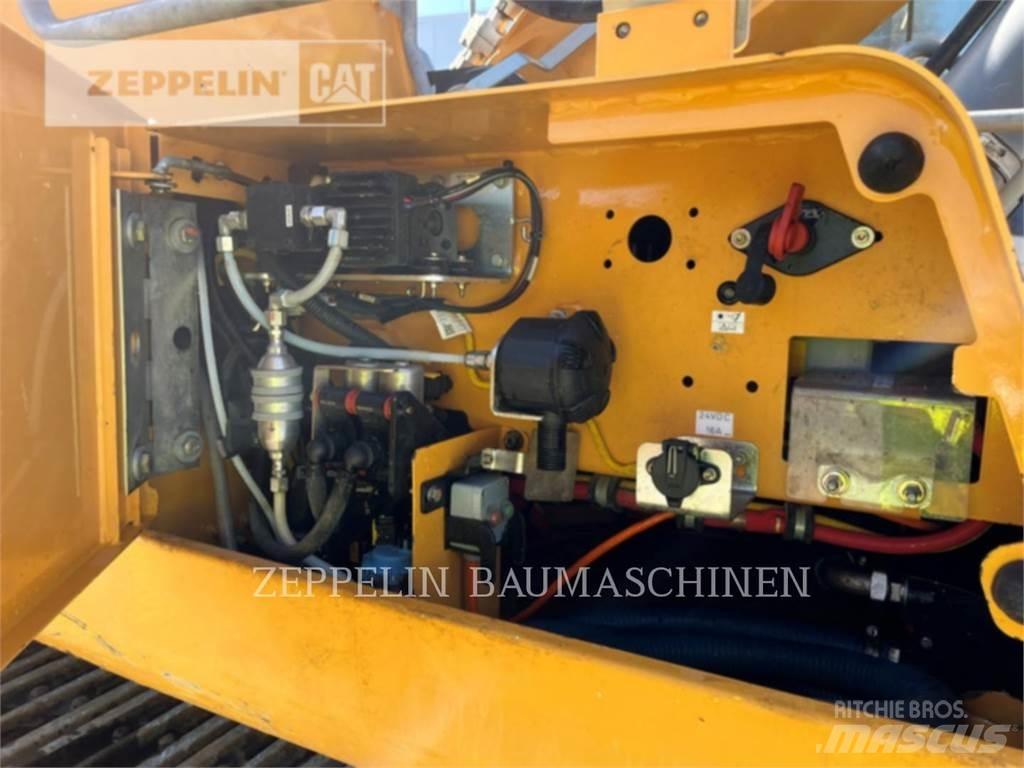 Liebherr R936NLC Telakaivukoneet