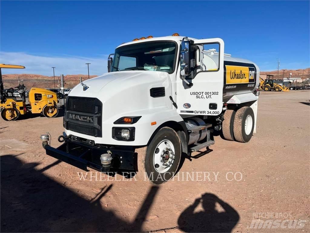 Mack WT2000 A Säiliöautot