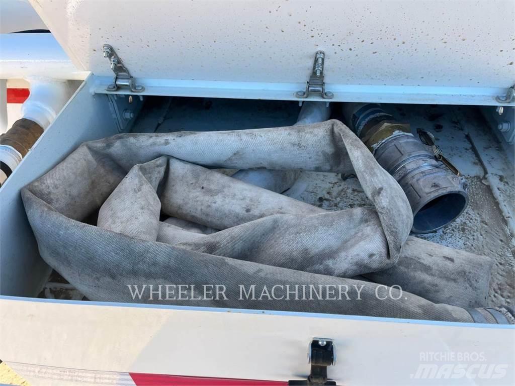 Mack WT2000 A Säiliöautot